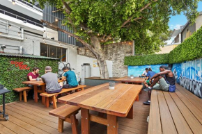 Отель Summer House Kings Cross, Sydney  Сидней